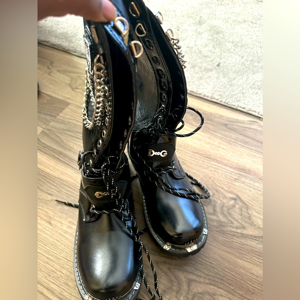 Black biker boots